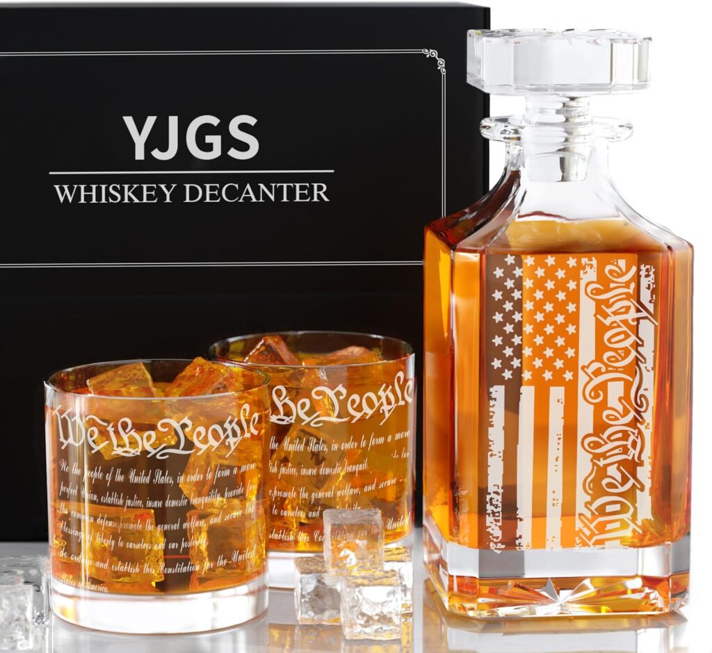 YJGS Whiskey Decanter Set -750ml Whiskey Decanter Engraved We The People American Flag Decanter Set with 2 Glasses, Whiskey Gifts for Men Dad Fathers Day, Best Patriotic Present for Men Dad Father